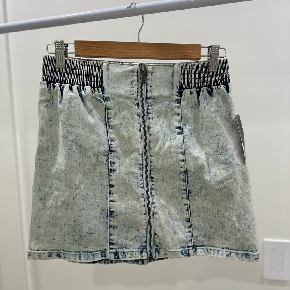 Wild Fable | zip up skirt | size small